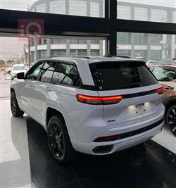 جيب جراند شيروكي